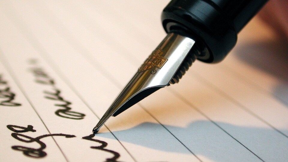 "Kalemle yazmak, zihinsel beceriyi geliştiriyor"