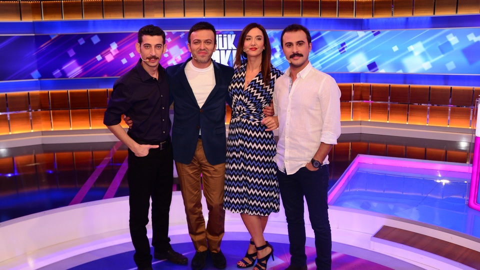 Seksenler'in oyuncuları Büyük Risk'te!