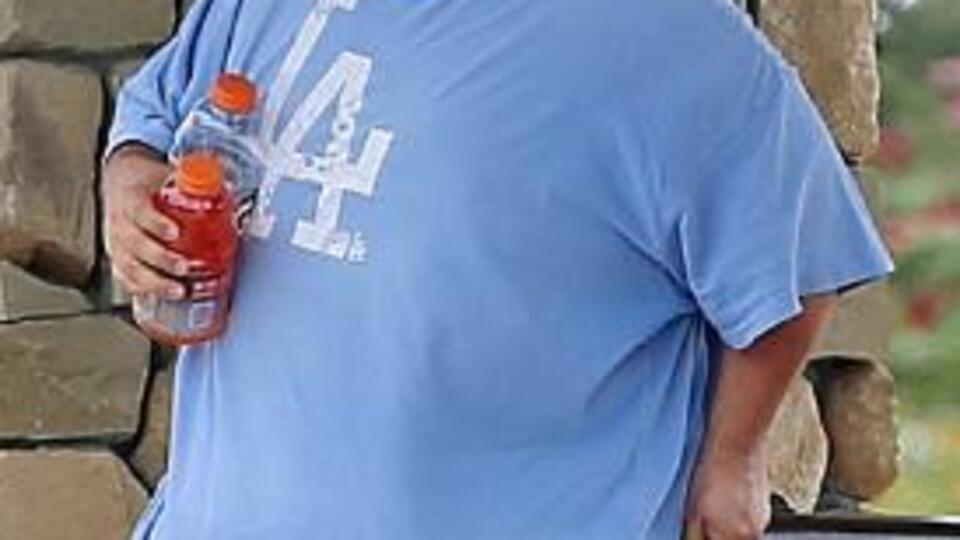 Annesi Hollywood yıldızı ama o sokakta yaşıyor!