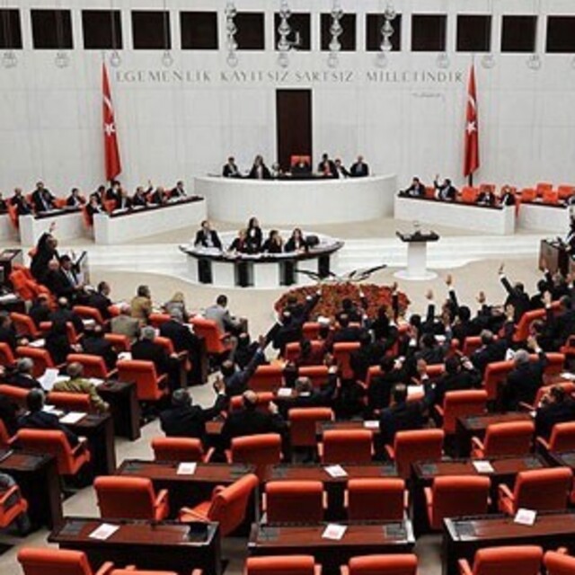 İç Güvenlik Paketi beklenirken vandalizme karşı 'acil paket' geldi