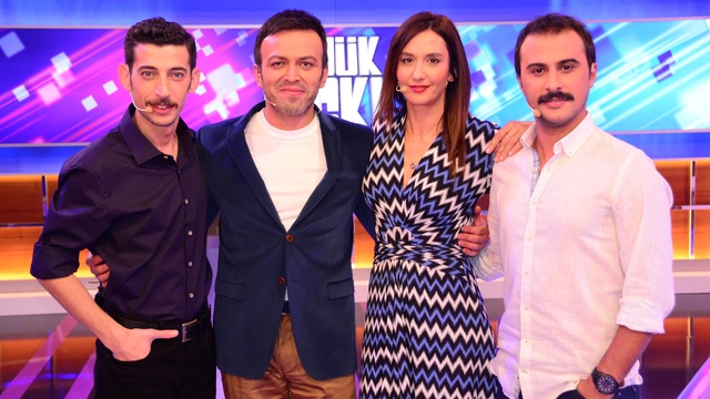 Seksenler ekibi yarın akşam Büyük Risk'te!