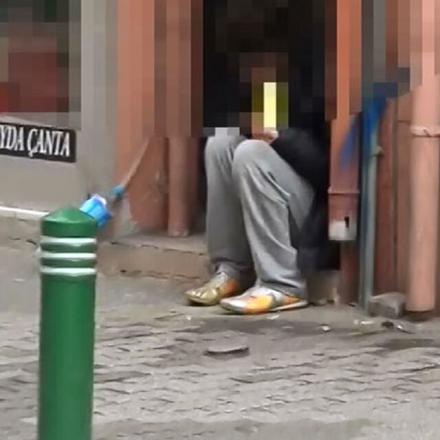 Kadıköy'ün ortasında yürek yakan görüntü