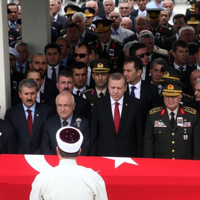 Doğan Güreş son yolculuğuna uğurlandı