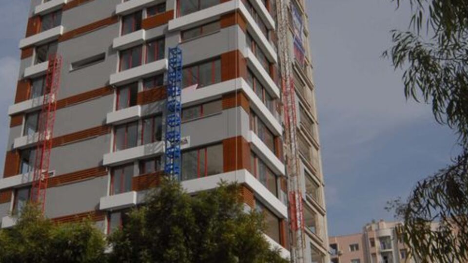 İzmir'de asansör kazası