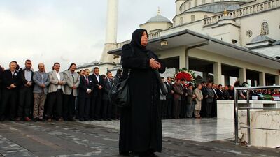 Eski milletvekilinin cenazesinde ilginç anlar