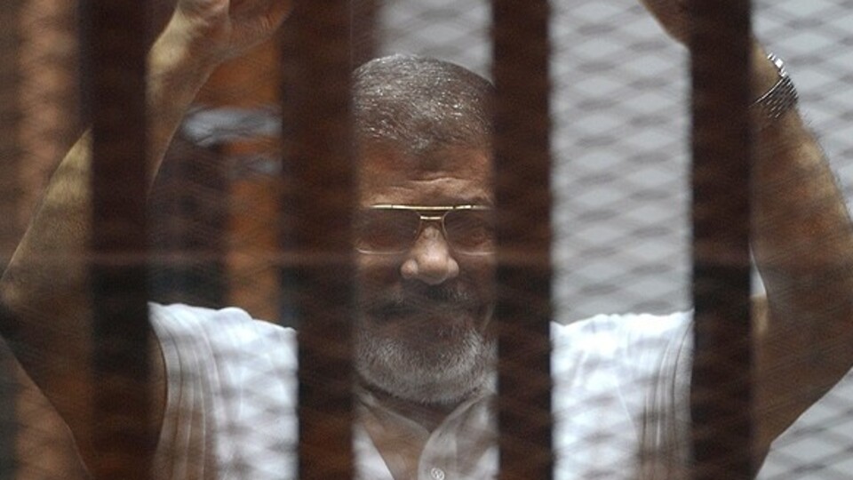Mursi yargılanmayı reddetti