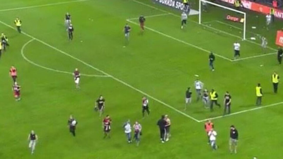 Fransa'da bayrak krizi