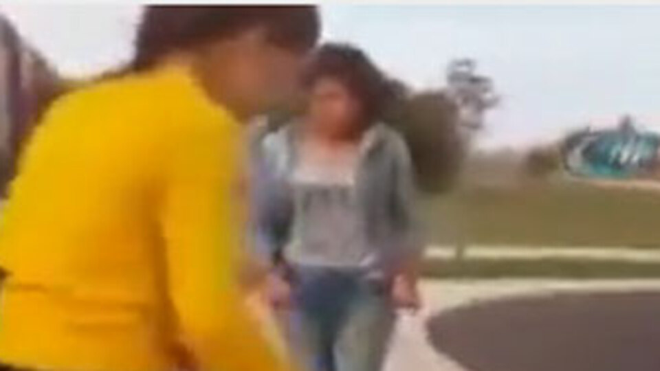 Kızlar kavga etti, erkekler taktik verdi!