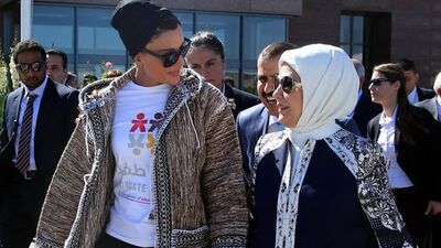 Emine Erdoğan ve Katar Emiri'nin annesi çadır kentte