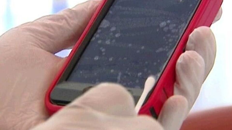 Telefonunuzda tuvalete oranla 18 kat fazla bakteri var!