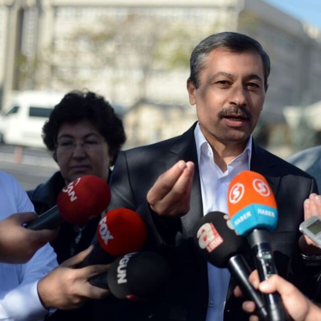 Eski İstihbarat Daire Başkan Yardımcısı Erdil teslim oldu