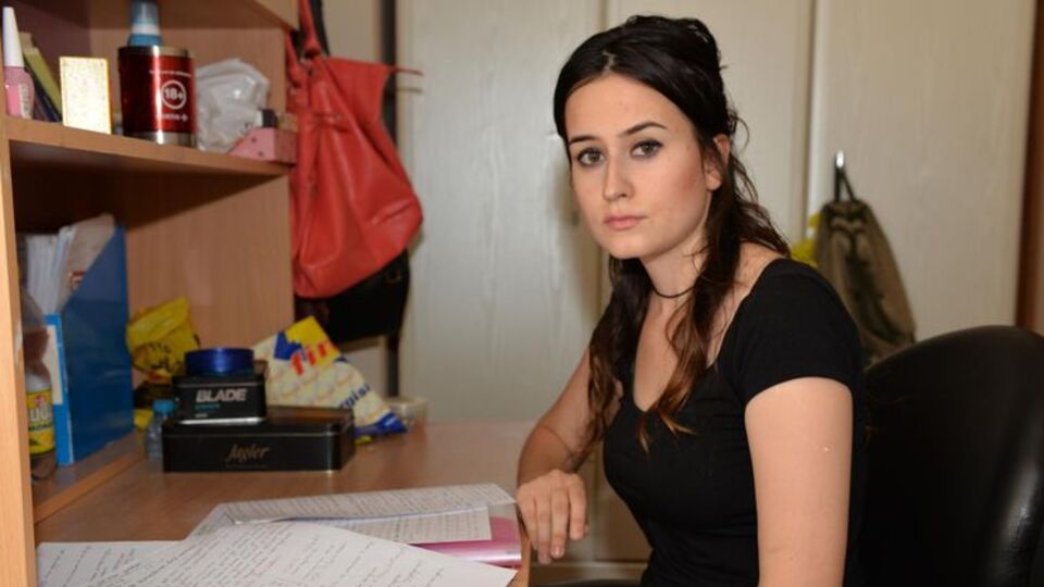 Saç rengi kurbanı Pelin tazminat istiyor