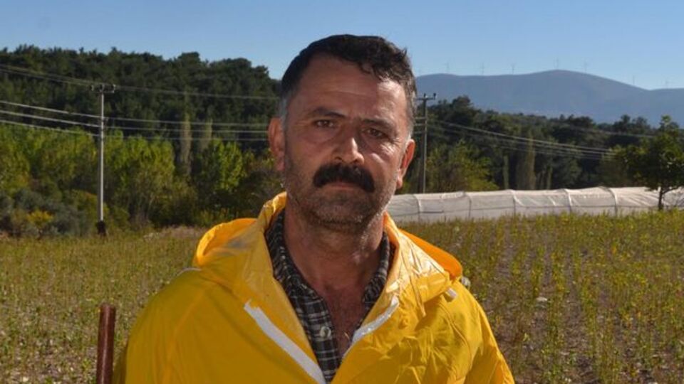 Koyunlarını bile CHP'li yaptı