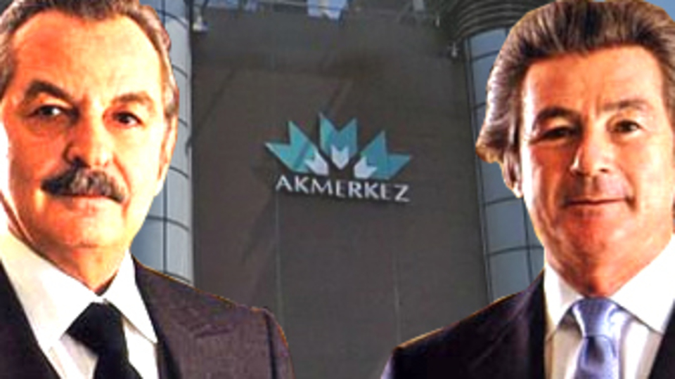 Akmerkez'de kardeş kavgası!