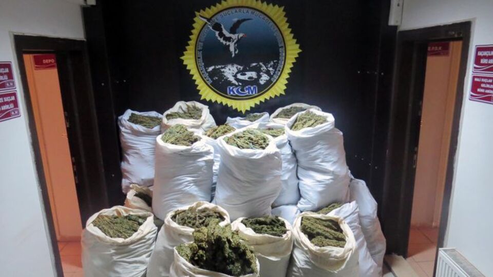 Su tankerinde 396 kilo esrar bulundu