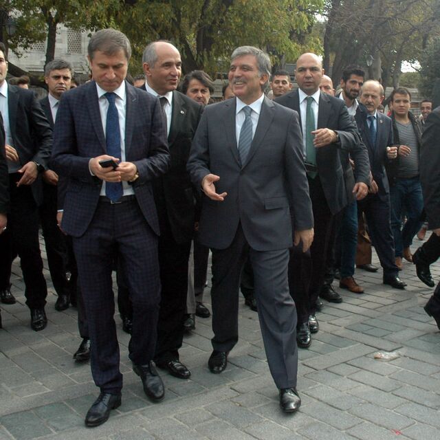 Abdullah Gül'e Sultanahmet'te yoğun ilgi