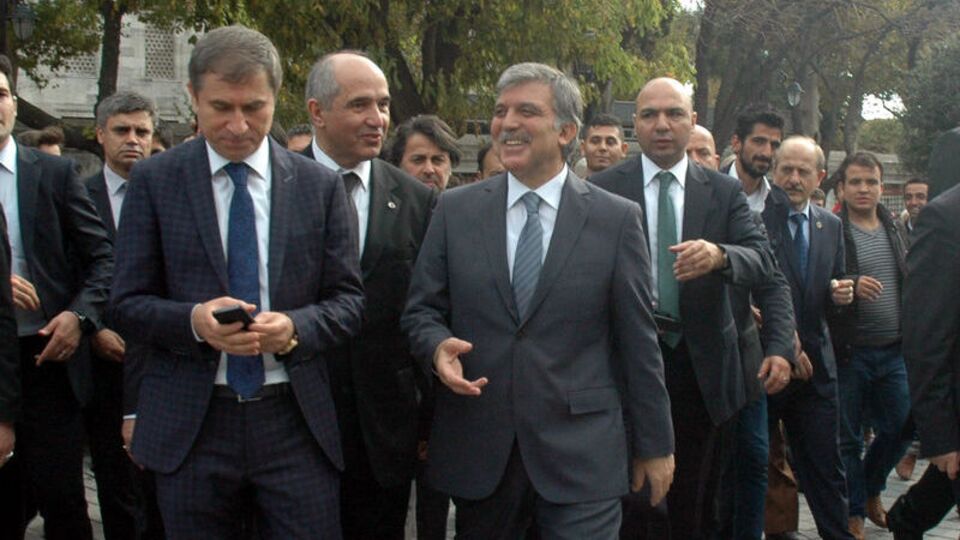 Abdullah Gül'e Sultanahmet'te yoğun ilgi