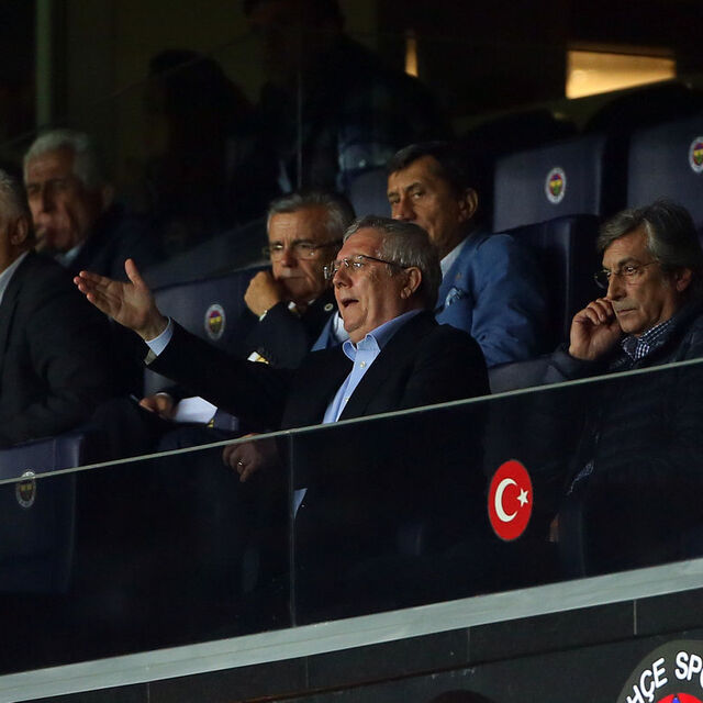 Yıldırım yerinde duramadı