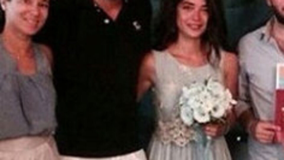 25 gün önce evlenen oyuncu şaşırttı!