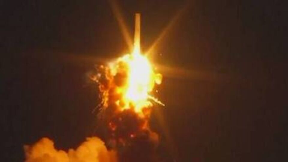 NASA'nın roketi infilak etti