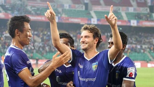 Hindistan'da Elano şov!