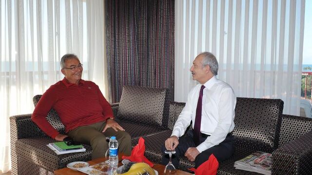 Kılıçdaroğlu ve Deniz Baykal kahvaltıda buluştu