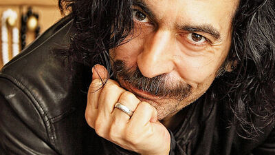 Okan Bayülgen şok etti!