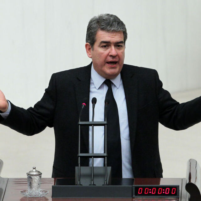 Süheyl Batum'dan ikinci bomba!
