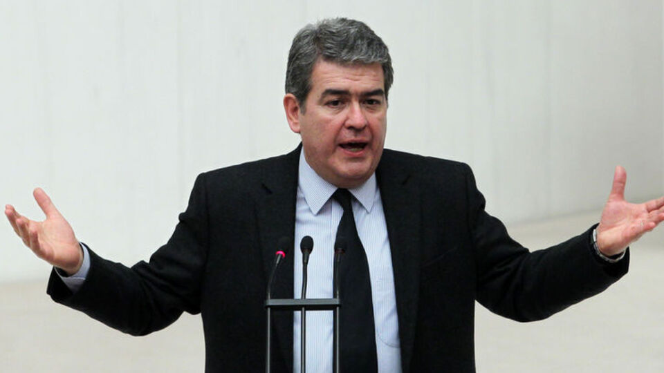 Süheyl Batum'dan ikinci bomba!