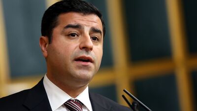 Diyarbakır-Ankara uçağında Selahattin Demirtaş'a şok tepki!