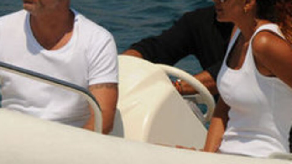 Emel Acar terapiye başladı