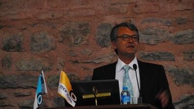 Üçüncü kalbini kullanıyor!