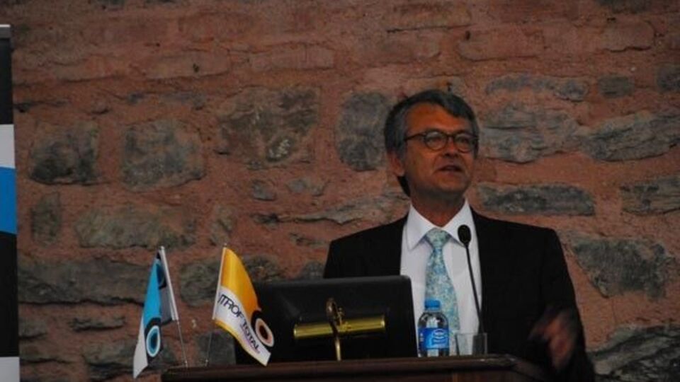 Üçüncü kalbini kullanıyor!