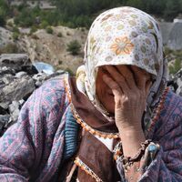 Ölen maden işçisinin annesi:Ne olurdu bir dilim ekmeği dışarıda yeseydi?