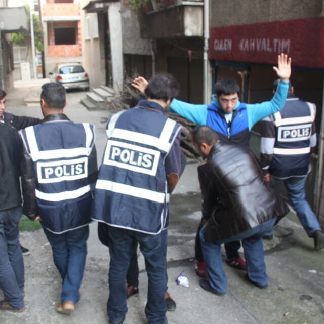 Okula değil savaşa gidiyorlar!