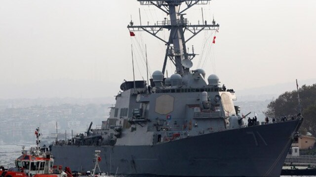 ABD savaş gemisi USS Ross Türk bayrağı açtı