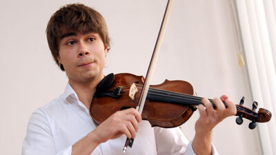 Dünyaca ünlü şarkıcı Eskişehir'de hastaneye kaldırıldı