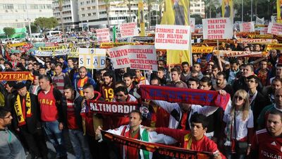 İzmir'de stat protestosu