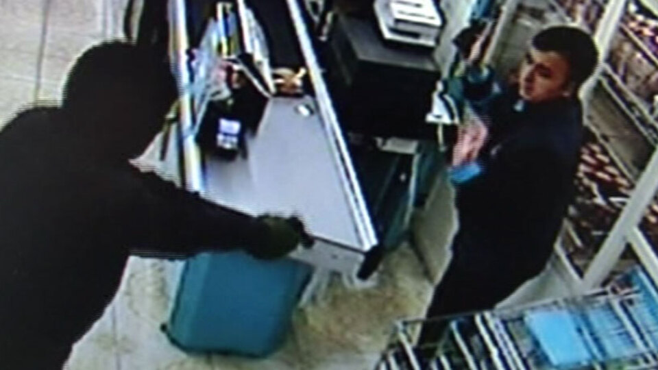 Kasiyerin öldürülme görüntüsü ortaya çıktı