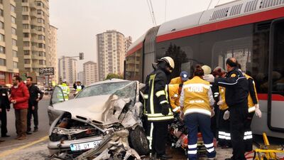 Tramvay yolunda dehşet!