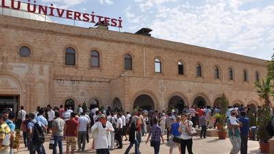 Mardin Artuklu Üniversitesi'nde yolsuzluk operasyonu:68 gözaltı