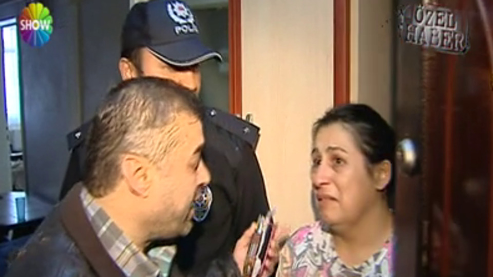 Polis olduklarına inandıramadılar!