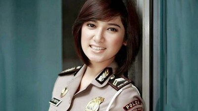 Kadın polis adaylarına bekaret testi zorunluluğu!