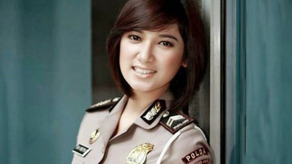 Kadın polis adaylarına bekaret testi zorunluluğu!