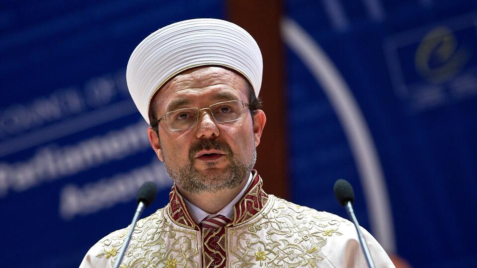 Üniversite kampüslerinde ezan sesi yankılanacak