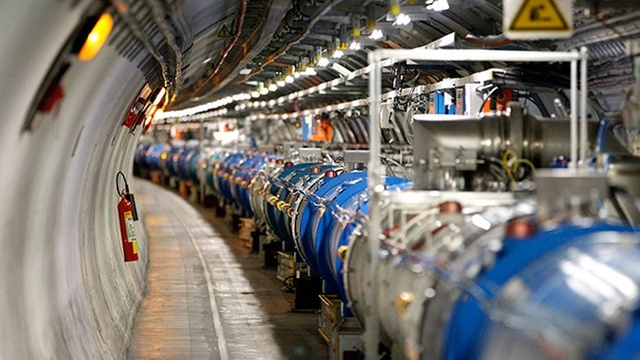 CERN'de 2 keşif!