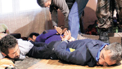 2 ekmek, 1 Kalaşnikof!