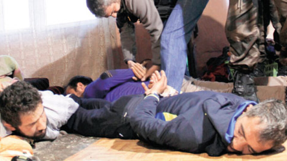 2 ekmek, 1 Kalaşnikof!