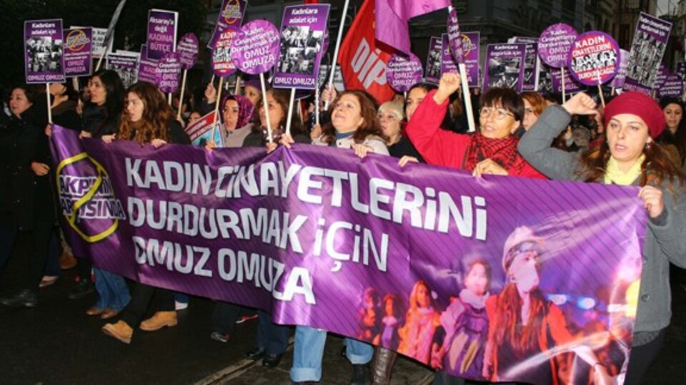 Beyoğlu'nda "kadına yönelik şiddet" protestosu