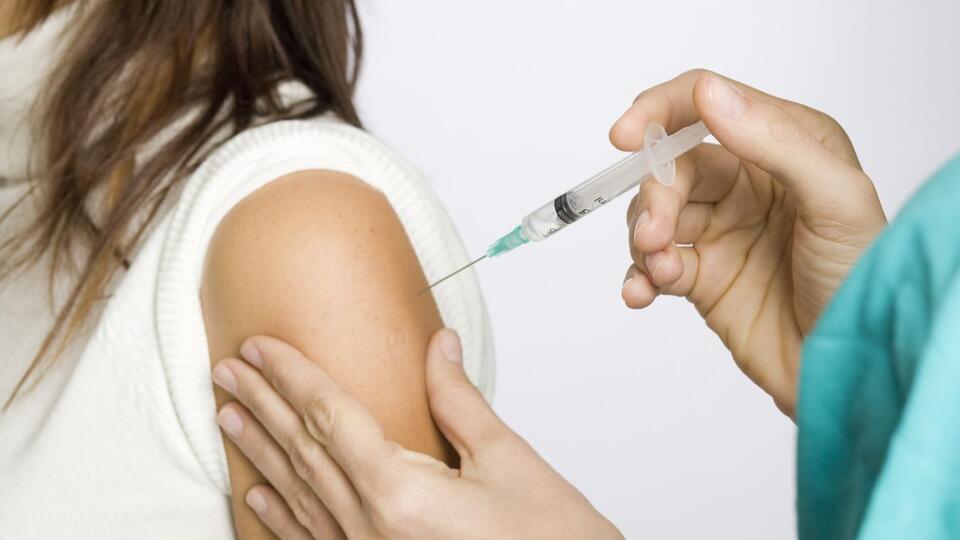 Kanser hastalarına grip aşısı uyarısı!